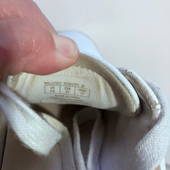 Nine West Lerin White Low-Top Sneakers - Picture 9 of 9